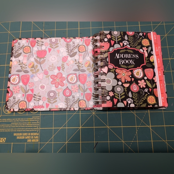 Address book - Picture 3 of 3